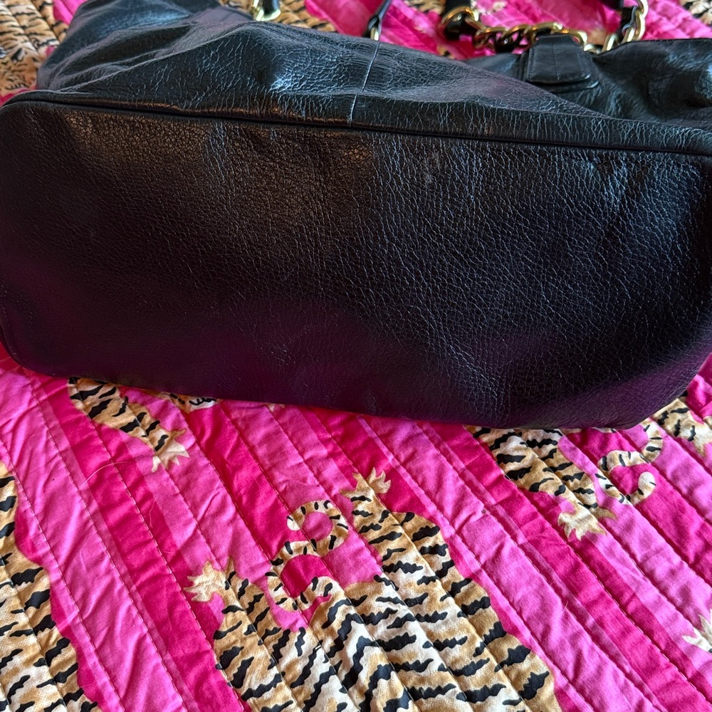 Coach Madison - image 2